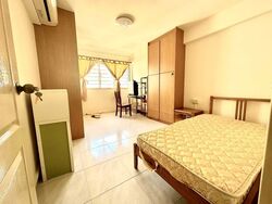 Blk 240 Yishun Ring Road (Yishun), HDB 5 Rooms #528074691